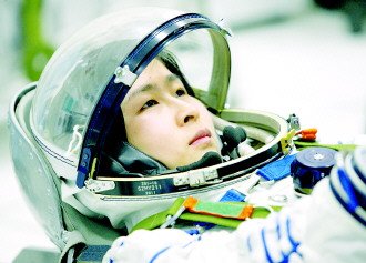 "神九"将验证3项技术 女宇航员选拔独立完成
