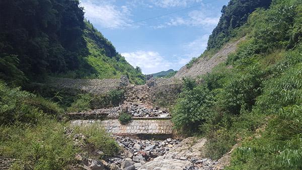 央企在湖北修隧道弃渣数十万方 成防洪安全隐患