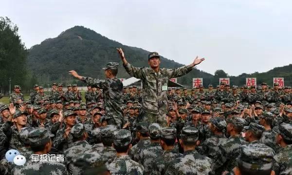 战士在新兵连里过国庆节是种怎样的体验