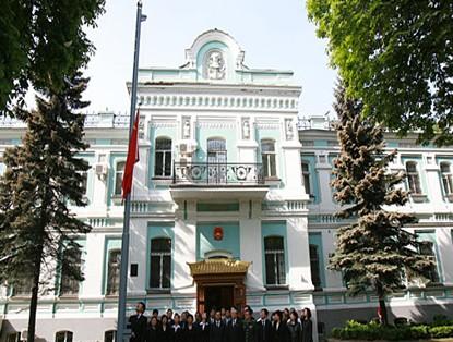 驻菲律宾使馆:中国公民勿去菲高风险地区