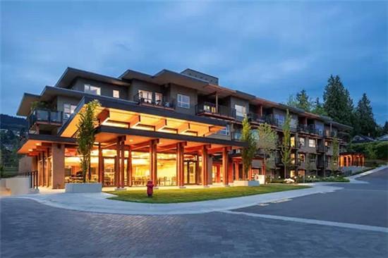 很多人都说老了就去养老院 这真的适合你吗?_