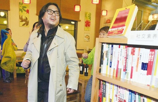 柴静专访高晓松服刑时生活：狱友很照顾我(图)