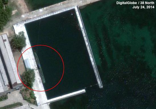 韩媒: 朝鲜 新型潜艇下水 可 发射潜射 弹道导弹_