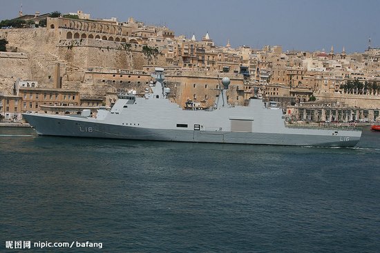 荷兰海军成功解救一艘遭海盗劫持的索马里船只