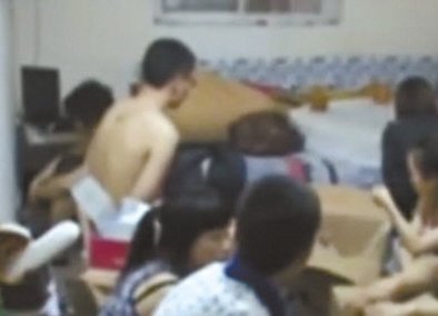 北京警方潜入卖淫团伙头目婚礼现场取证(图)