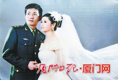 陆航飞行员张浩烈士妻子怀孕9个月来厦产检