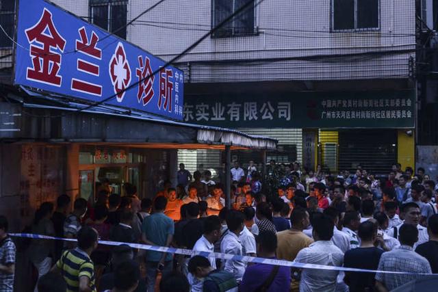 广州男子轻微感冒打点滴 猝死诊所内
