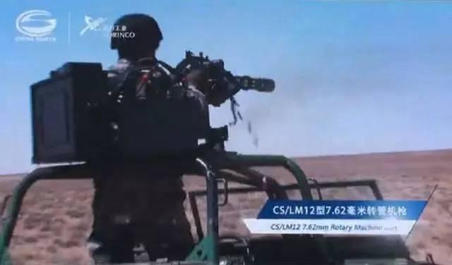 中国一机枪要5个兵伺候,战斗民族一个人就搞定
