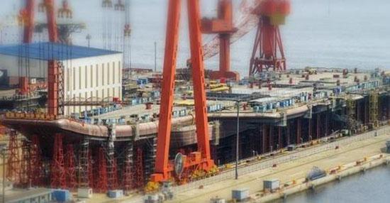 专家：中国进入中大型航母国家序列 将提高舰载机性能