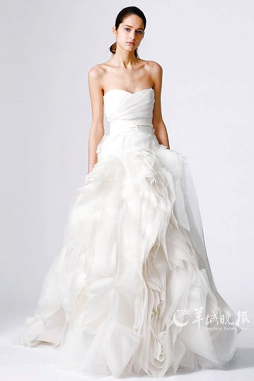 王薇薇的婚纱王国