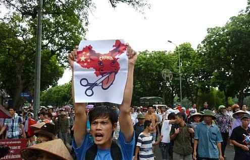 越南一月内三爆反华示威 高呼打倒中国侵略