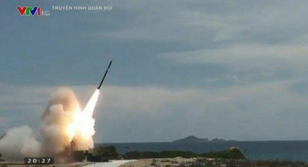 外媒称越南向南海争议岛屿部署火箭炮：动作很大