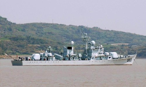外媒:中国在南沙搁浅的护卫舰曾向菲渔民开火