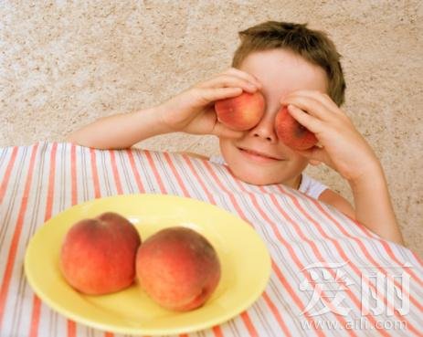 过节送果篮 分人分时送水果