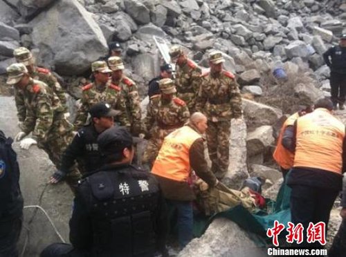 山西晋城重大交通事故已致15人死亡