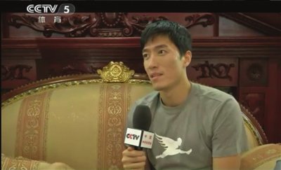 刘翔接受采访心情平静