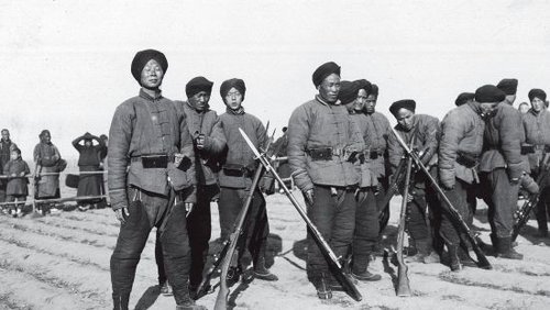 走向独裁路:袁世凯对共和的尝试与反动_新闻_腾讯网