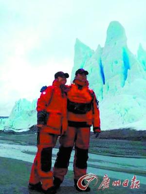 男子在北极向女友求婚后于情人节在南极结婚