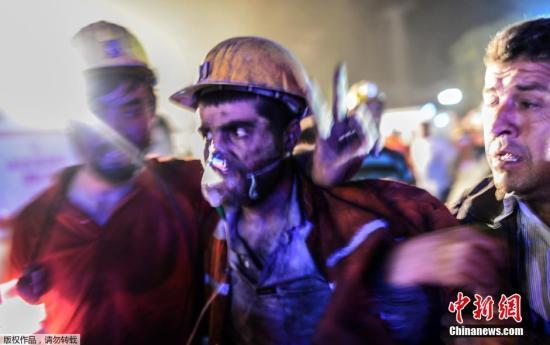 土耳其煤矿爆炸造成201人遇难 数百人仍被困