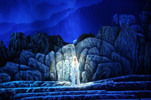 新《白毛女》将在全国巡演 彭丽媛任艺术指导