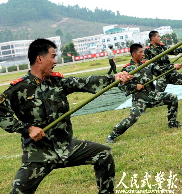 组图:柳州武警装备03式步枪 夏练三伏砺精兵_新闻_腾讯网