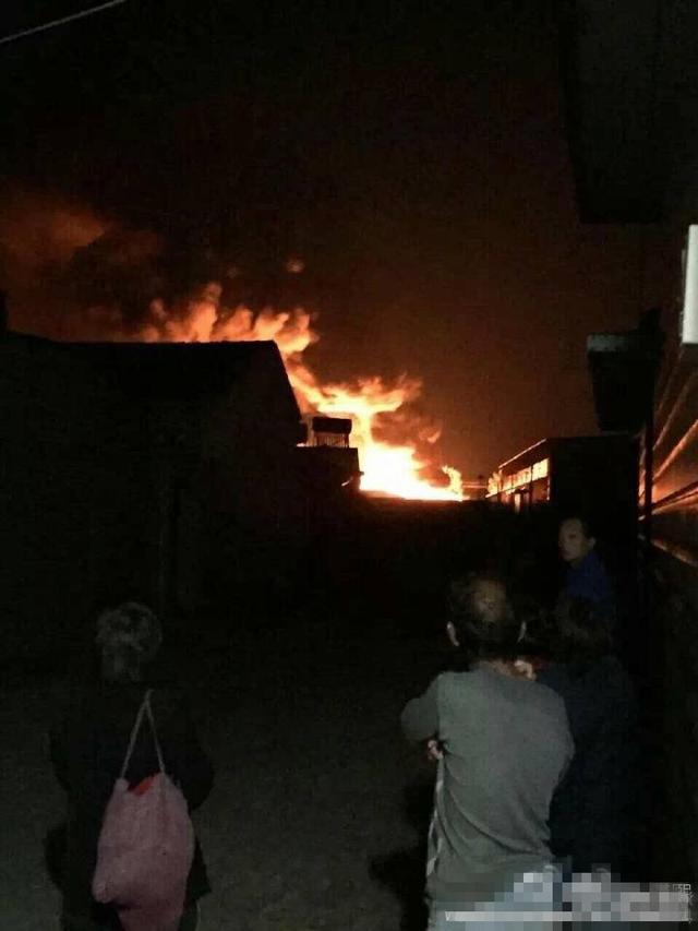  天津北辰 发生 爆炸  本地媒体前往事发地_新闻_