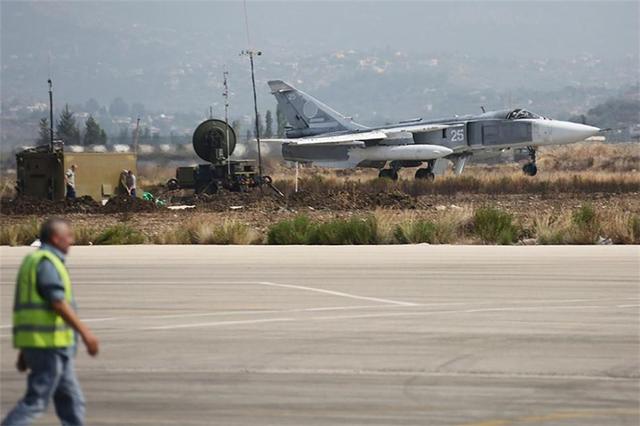 美叙首次上演战机对峙：叙利亚战机空袭美国盟军