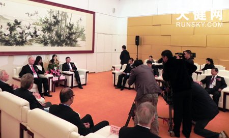 连低碳地球峰会探讨世界经济 绿色 走向-白庙村