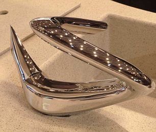 英国打造30万镑顶级厨房 鳄鱼皮黄金皆应用_新