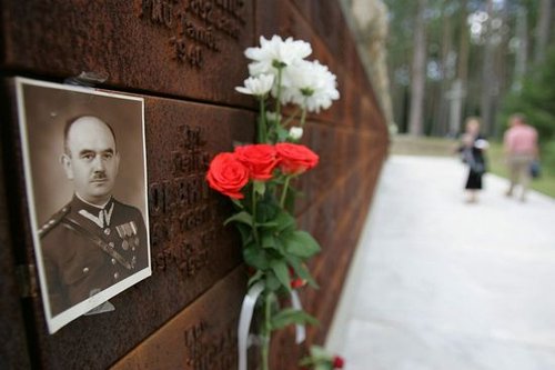 波兰一个平民家庭对国家社会体制的疑问