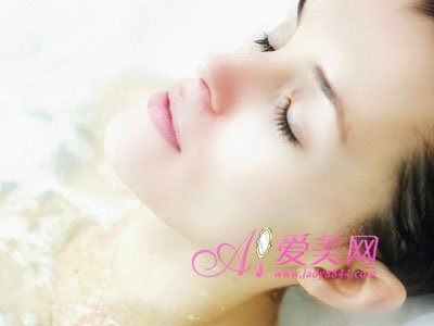 经期可以洗澡吗?经期洗澡5大规则要牢记_新闻