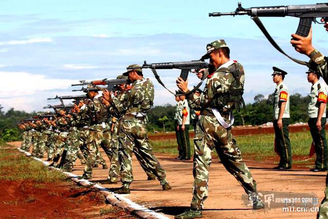 战甲讲堂:轻武器发展与射击姿势关系_新闻_腾讯网