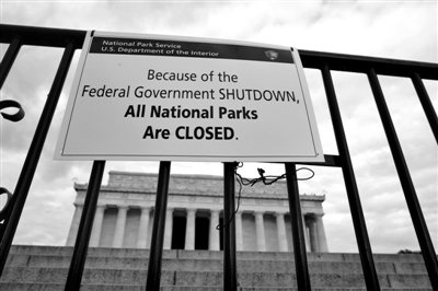 ����������������Ů�����л�� Լ�����Աͣ��