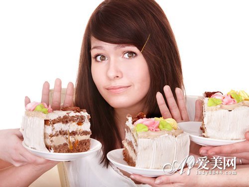 皮肤粗糙暗黄? 饮食调理 搞定10种皮肤问题