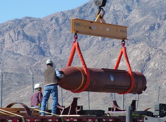 外媒称美军计划用巨型钻地弹摧毁伊朗核设施_新闻_腾讯网