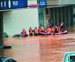 广东信宜成“雨窝” 6小时雨量达429.5毫米(图)