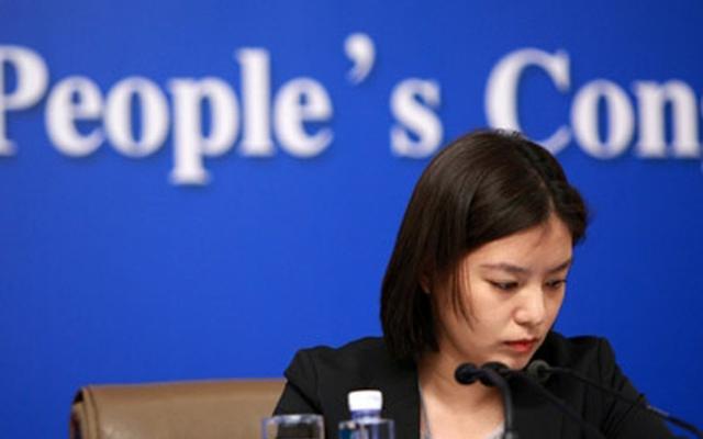 总理记者会美女翻译知多少
