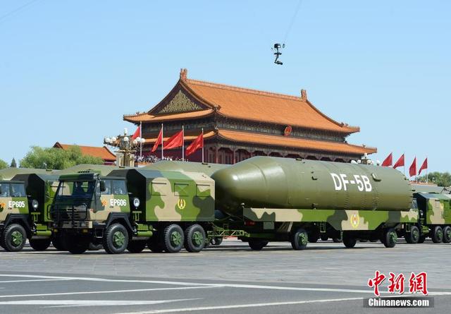 美媒:中国东风5配多弹头 美或增加核弹头