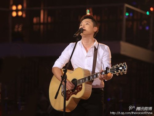 《好声音》吴莫愁梁博晋级 那英向媒体团发飙