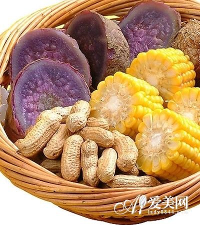 女人脾虚常见5症状 冬季健脾多吃13种水果_新