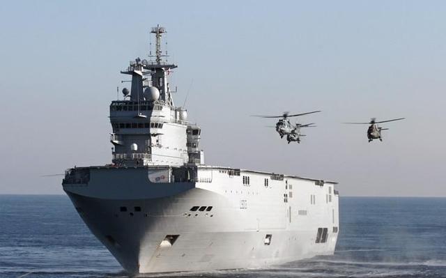 海上攻击-浅中国海军两栖攻击舰
