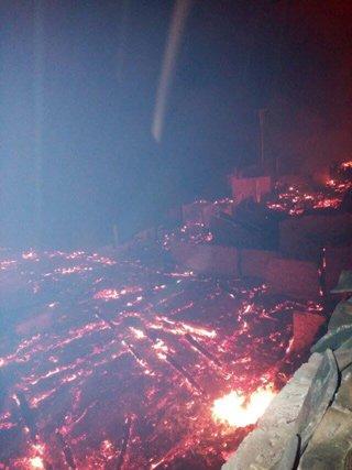 贵州山寨大火烧毁60栋房屋 曾因消防隐患被点名