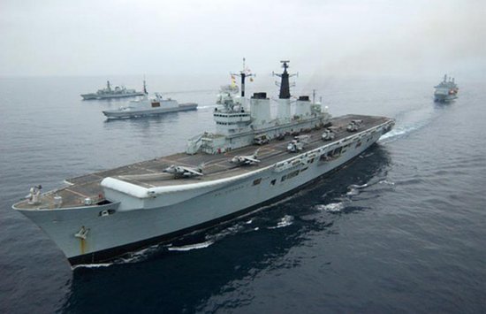 英国军方贱卖“皇家方舟”号航母激怒高官