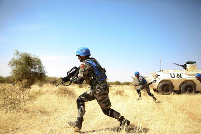 士兵突击钢七连:中国最精锐步兵连现身非洲战场