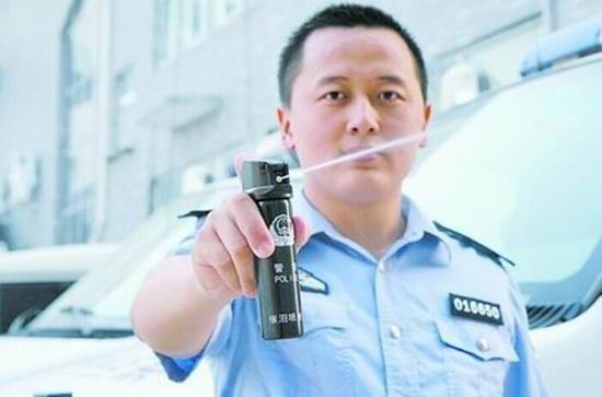 我国警方可考虑推广泰瑟枪