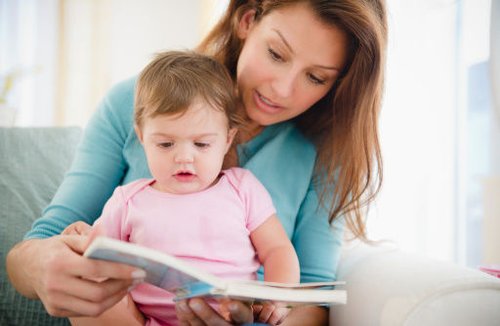 孕育指导:亲子阅读从宝宝多大开始最好(组图)