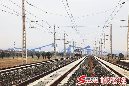 总投资10.2亿元 太铁铁丰铁路专用线开通运营
