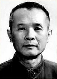 原人民日报社长胡绩伟去世 曾被撤消一切职务