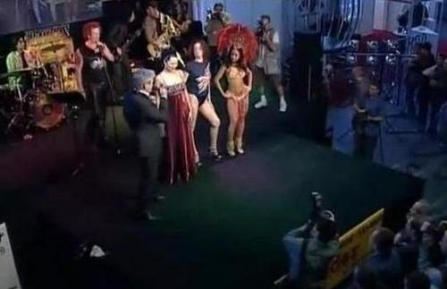 世界<em>性交</em>大赛 波兰<em>美女</em>与600余男子战8小时_