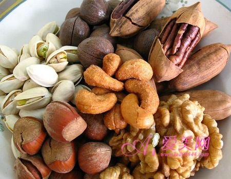 夏季养生吃坚果 吃坚果不上火3要点